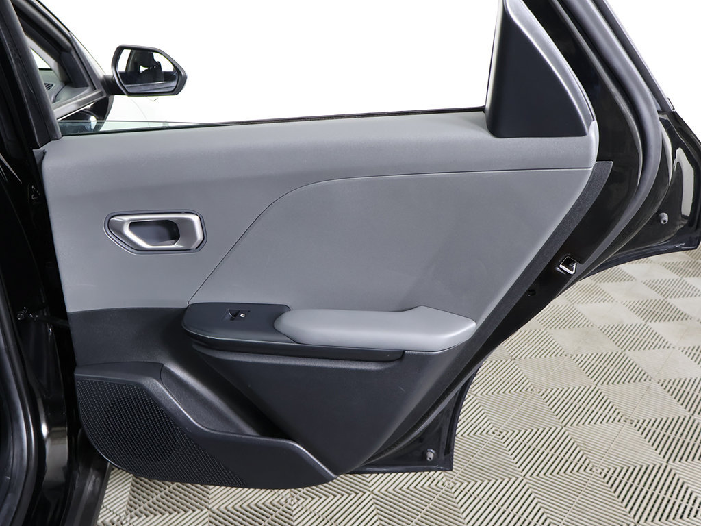 Used 2025 Kia K4 FWD image 23
