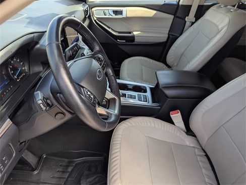 Used 2020 Ford Explorer Limited w/ Class III Trailer Tow Package image 22