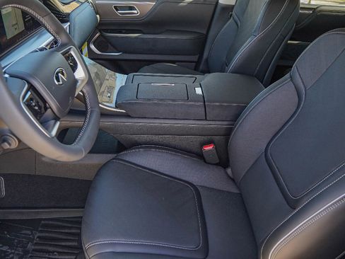 New 2026 INFINITI QX80 Luxe w/ Exterior Package image 9