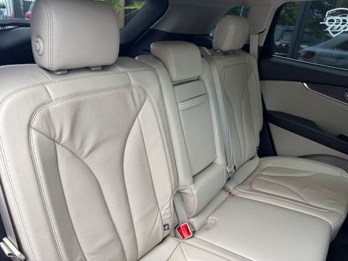 Used 2016 Lincoln MKX Reserve w/ Technology Package AWD/4WD image 22