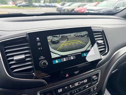 Used 2025 Honda Passport EX-L image 27