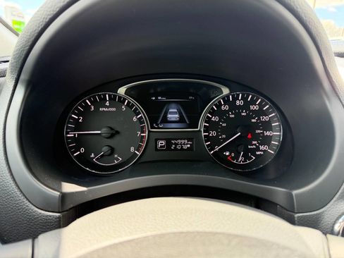 Used 2013 Nissan Altima 3.5 SL w/ Technology Pkg FWD image 20