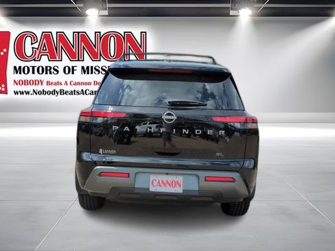 New 2026 Nissan Pathfinder SL FWD image 6