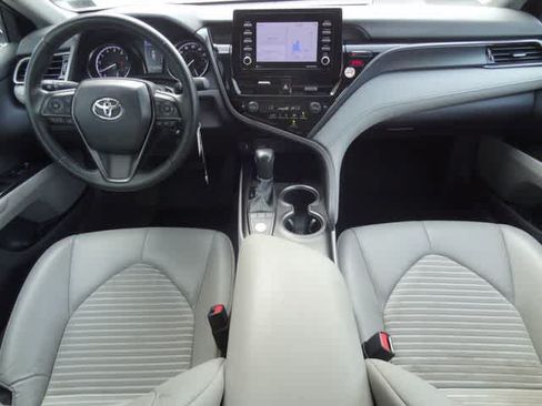Used 2024 Toyota Camry SE FWD image 11