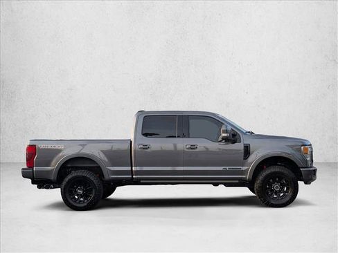 Certified 2022 Ford F250 Lariat w/ Tremor Off-Road Package image 4