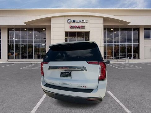 Certified 2024 GMC Yukon XL AT4 w/ AT4 Premium Package AWD/4WD image 13