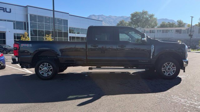 Used 2025 Ford F350 Lariat AWD/4WD image 2