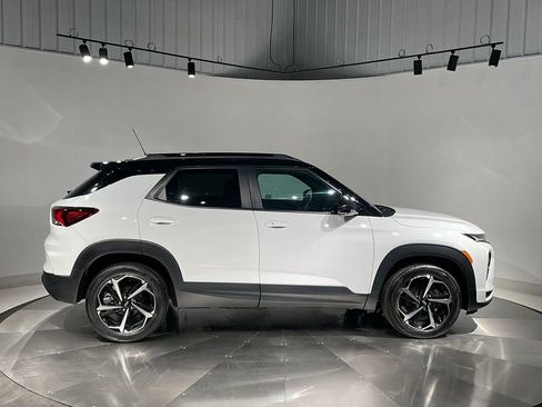 Used 2022 Chevrolet TrailBlazer RS w/ Technology Package image 10