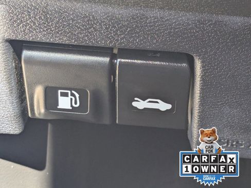 Certified 2022 Nissan Kicks SV FWD image 28