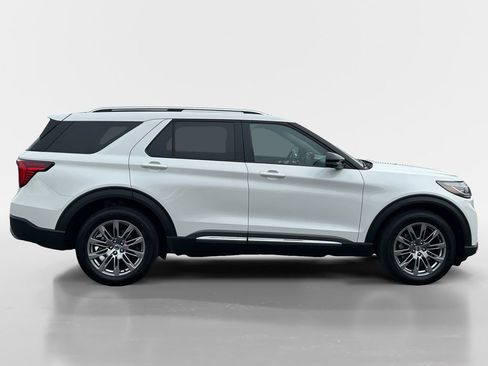 Used 2025 Ford Explorer Platinum image 6