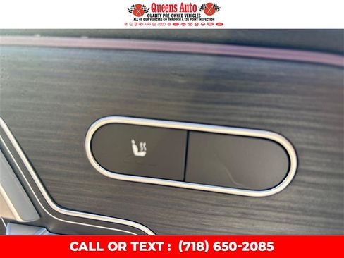Used 2021 Mercedes-Benz GLB 250 4MATIC w/ Premium Package image 46