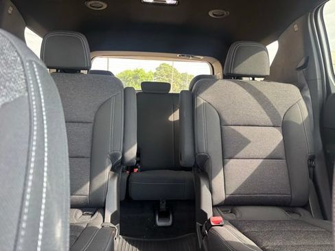 New 2026 Chevrolet Traverse LT w/ LPO, Floor Liner Package FWD image 13