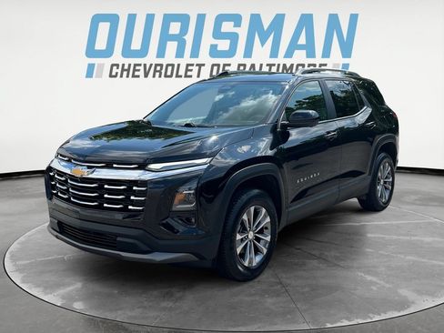 Used 2025 Chevrolet Equinox LT w/ Convenience Package II AWD/4WD image 2