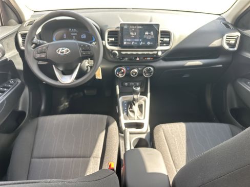 New 2026 Hyundai Venue SE image 15
