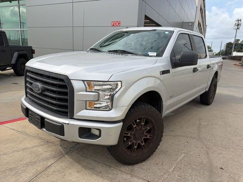 Used 2017 Ford F150 XL w/ Equipment Group 101A Mid image 1