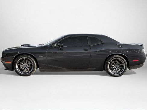 Used 2018 Dodge Challenger R/T Plus image 8