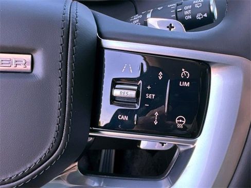 New 2025 Land Rover Range Rover SE image 25