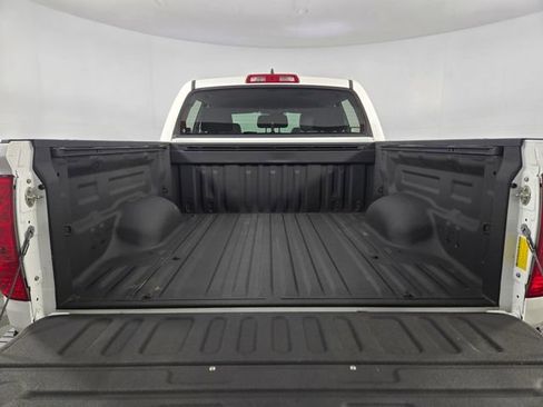 Used 2020 Toyota Tundra SR5 w/ SR5 Upgrade Package AWD/4WD image 29