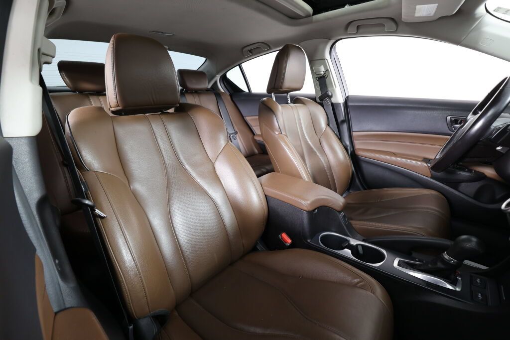 Used 2020 Acura ILX w/ Premium Package FWD image 24