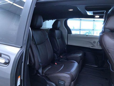 Certified 2022 Toyota Sienna Platinum AWD/4WD image 21