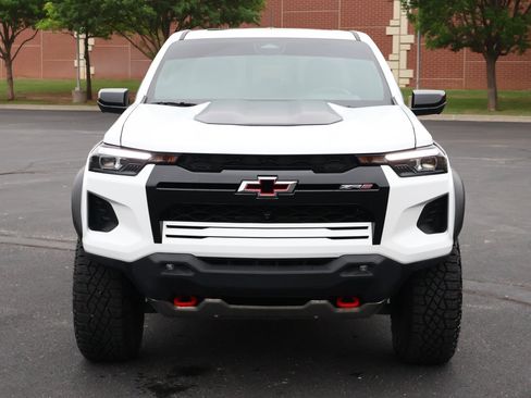 Used 2024 Chevrolet Colorado ZR2 w/ ZR2 Convenience Package III AWD/4WD image 31
