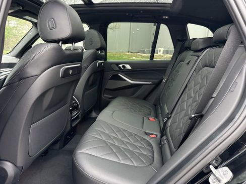 New 2026 BMW X5 xDrive40i w/ M Sport Package AWD/4WD image 15