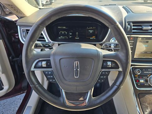 Used 2017 Lincoln Continental Select w/ Climate Package image 29