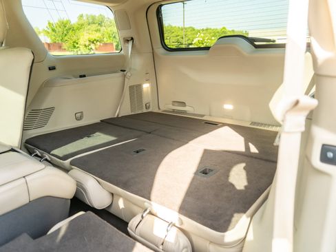 Used 2018 Lincoln Navigator Reserve AWD/4WD image 15