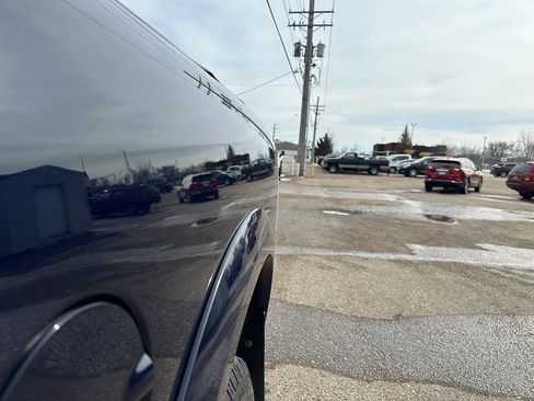 Used 2016 RAM 3500 Laramie Longhorn image 20