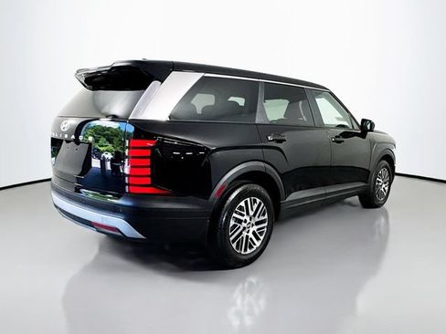 Certified 2026 Hyundai Palisade SE FWD image 8