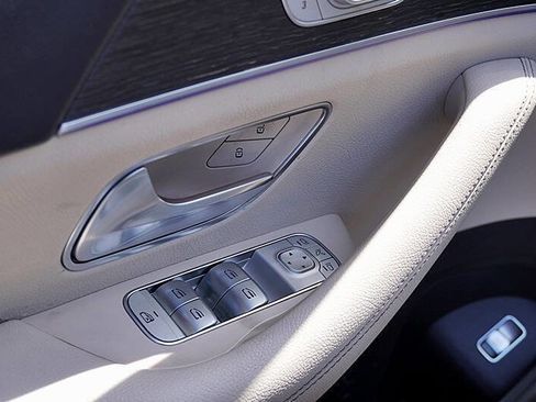 Used 2020 Mercedes-Benz GLE 350 GLE 350 4MATIC AWD 4dr SUV image 29