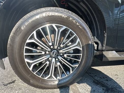 Used 2026 Nissan Armada Platinum AWD/4WD image 10