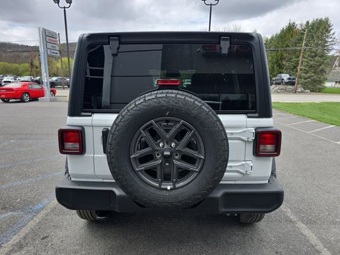 New 2026 Jeep Wrangler Unlimited Sport w/ Convenience Group AWD/4WD image 4