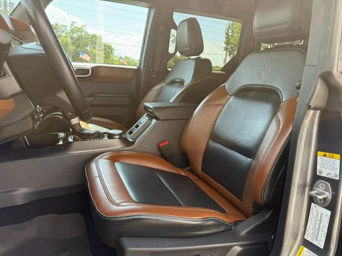 Used 2024 Ford Bronco Outer Banks AWD/4WD image 24