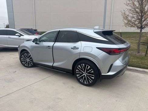 Used 2024 Lexus RX 350h image 5