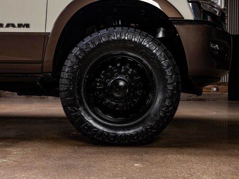 Used 2023 RAM 3500 Limited AWD/4WD image 12