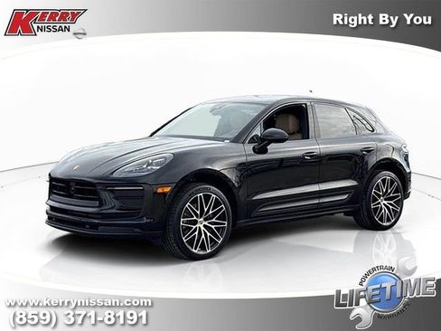 Used 2023 Porsche Macan Turbo image 1