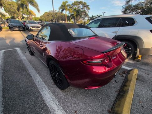 New 2025 MAZDA MX-5 Miata Club image 7
