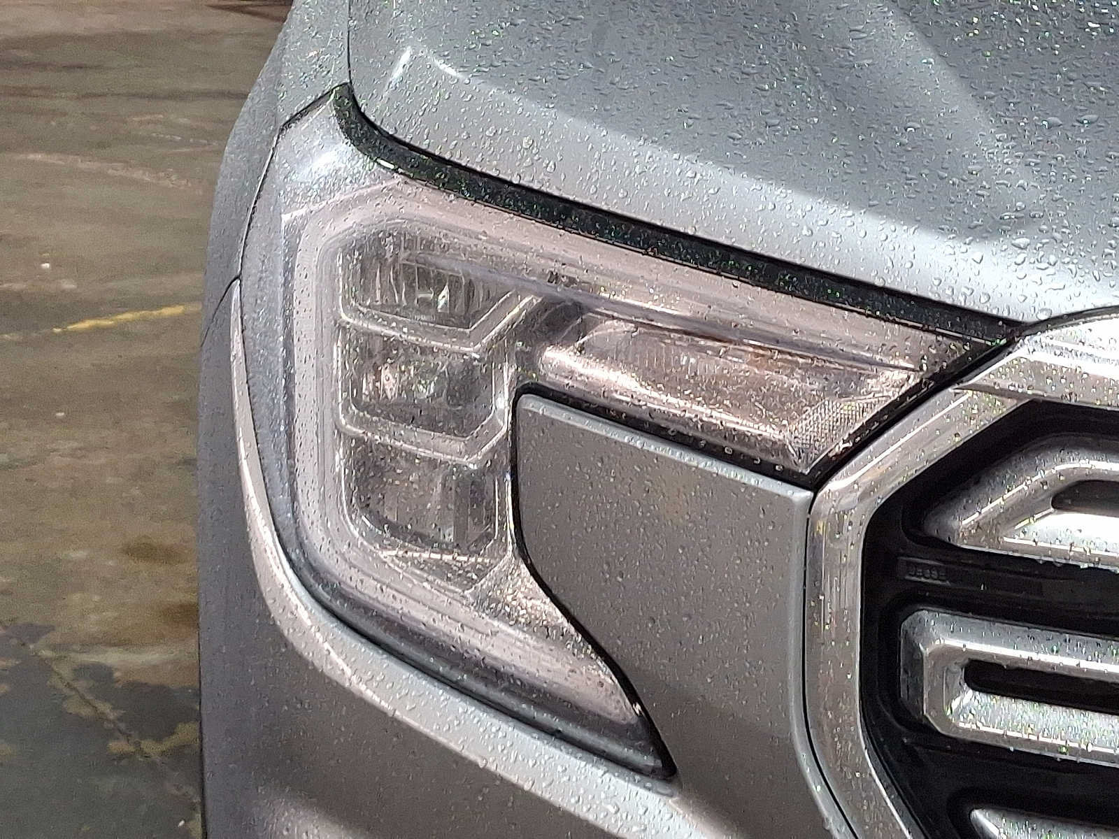 Used 2023 GMC Terrain SLT AWD/4WD image 9