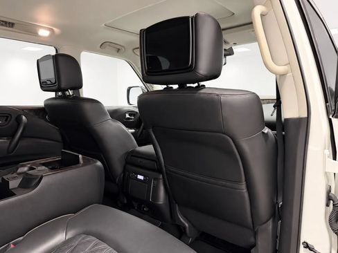 Used 2022 Nissan Armada Platinum w/ Captain's Chairs Package RWD image 20