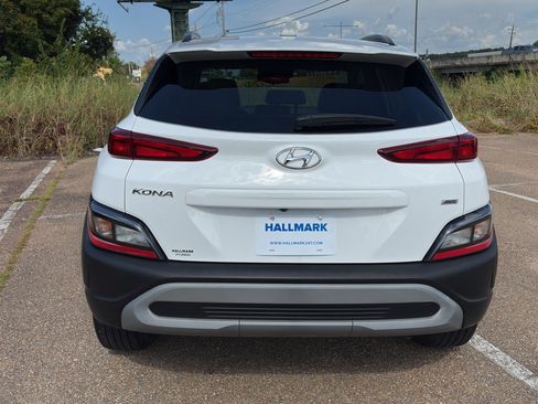 Used 2023 Hyundai Kona SEL w/ Cargo Package AWD/4WD image 3