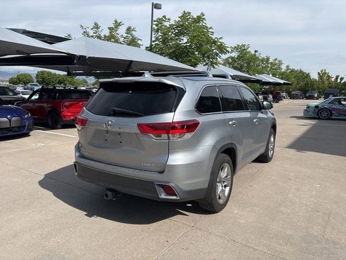 Used 2019 Toyota Highlander Limited AWD/4WD image 5