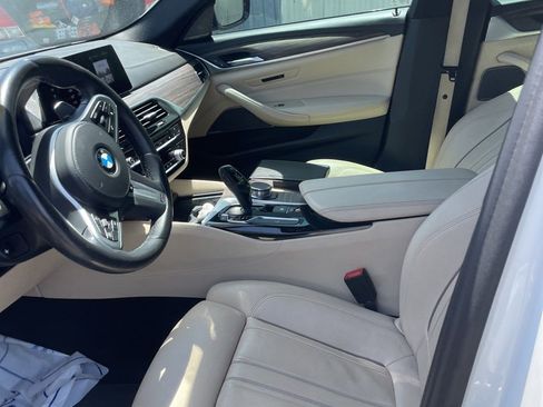 Used 2018 BMW M550i xDrive AWD/4WD image 3
