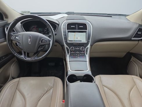 Used 2016 Lincoln MKX Reserve w/ Driver Assistance Package FWD image 11