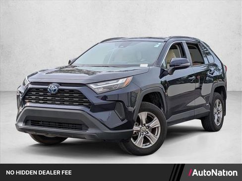 Used 2024 Toyota RAV4 XLE AWD/4WD image 1