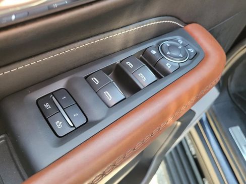 Used 2024 GMC Yukon XL Denali Ultimate w/ LPO, Floor Liner Package AWD/4WD image 22