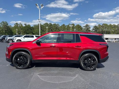 New 2026 Chevrolet Traverse LT w/ Driver Confidence Package FWD image 6