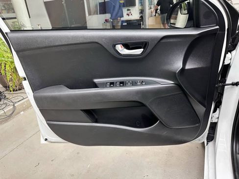 Used 2019 Kia Rio S FWD image 10
