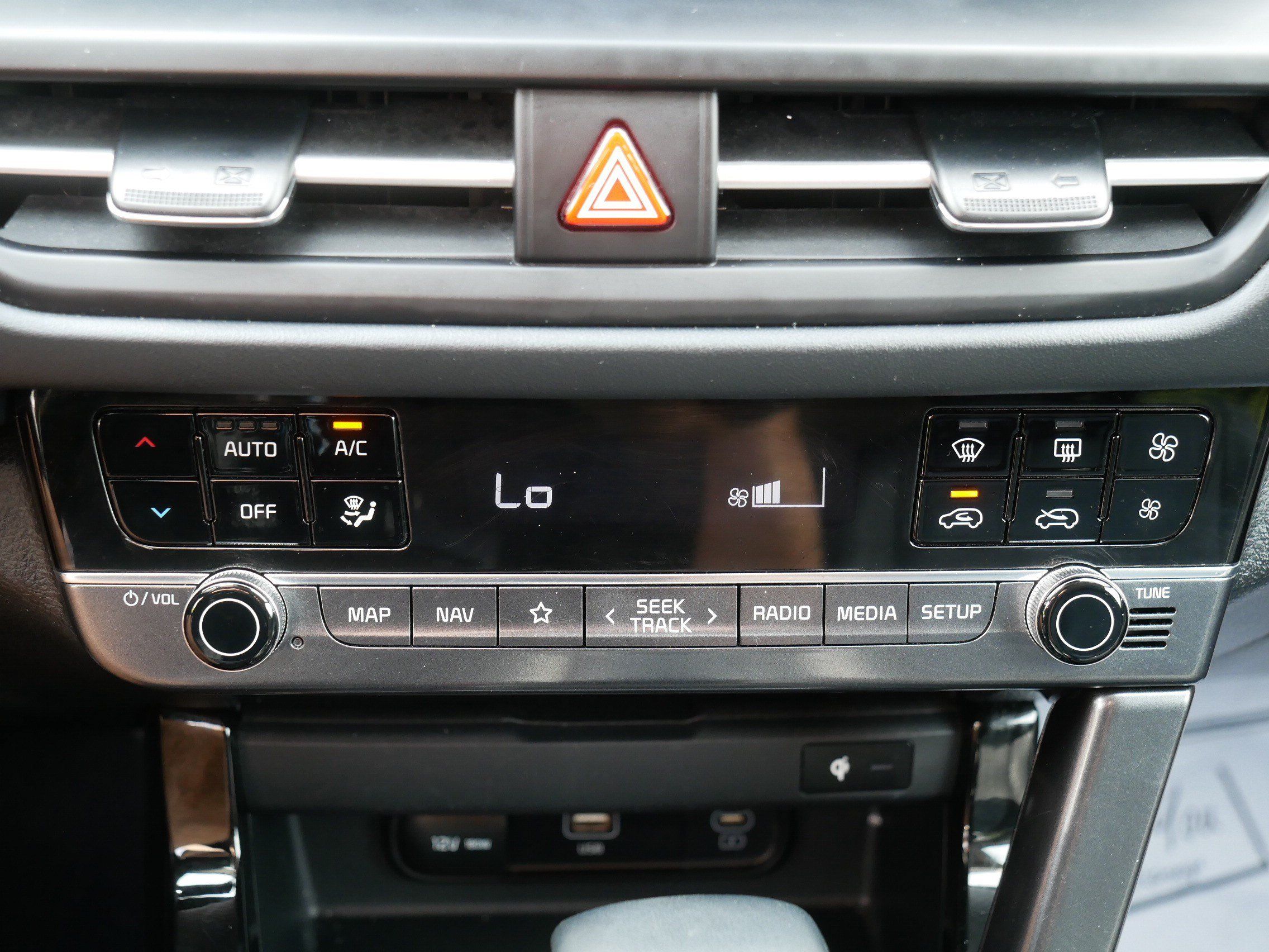 Certified 2024 Kia Seltos EX AWD/4WD image 23