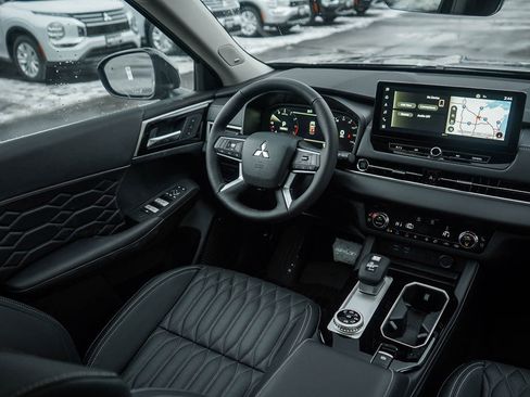 New 2026 Mitsubishi Outlander SEL AWD/4WD image 15